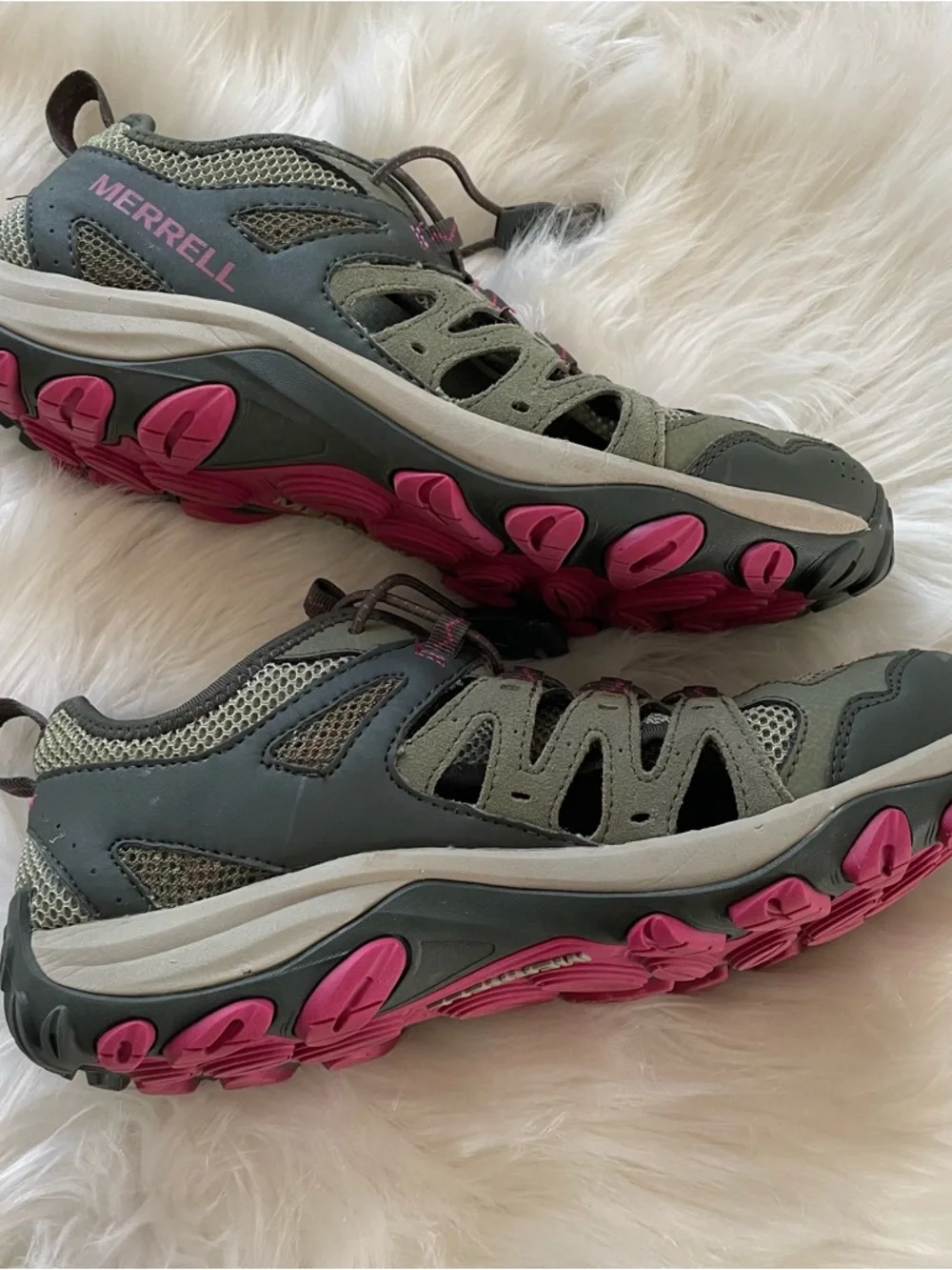 Merrell Women’s 9.5 Shoes - Picture 4 of 9